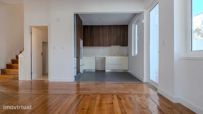 Espetacular Moradia com Vista para a Cidade no Porto T6 + dois T1 inde-1