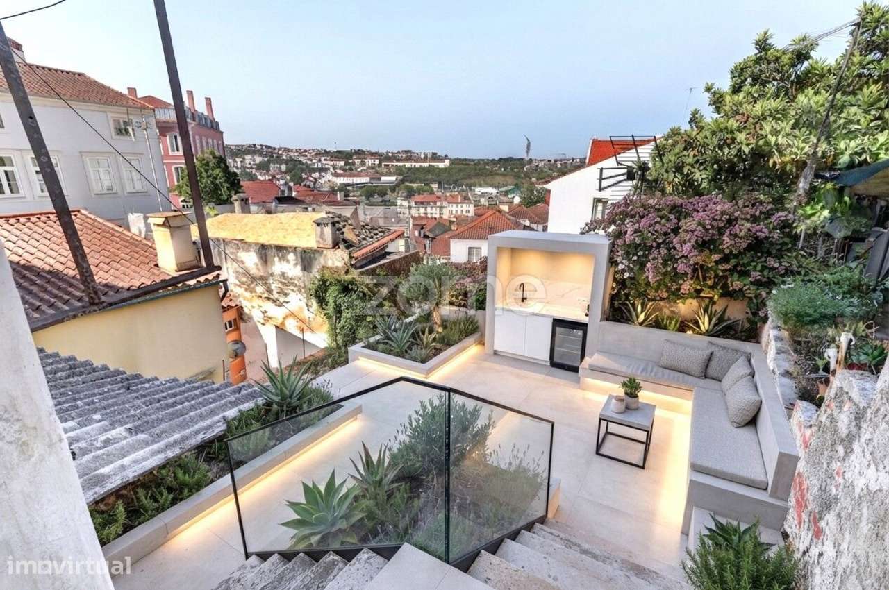 PRÉDIO HISTÓRICO NA SÉ VELHA (Coimbra) — UM INVESTIMENTO COM ALMA-22