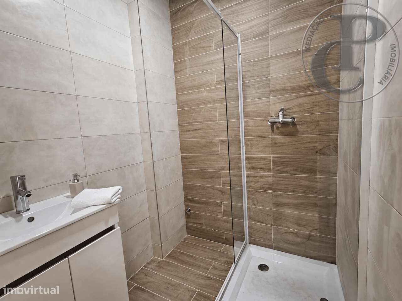 Apartamento T4 na Cruz de Pau-10