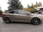 Hyundai Elantra 1.6 Comfort - 10