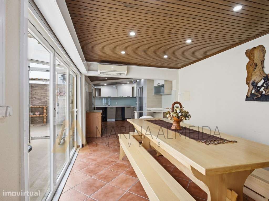 Moradia Térrea T3 geminada com aproveitamento de sótão, piscina, es...-29
