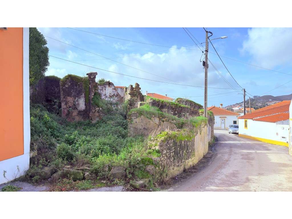 Moradia em ruína para venda em Dois Portos - Torres Vedras - Grande imagem: 4/20