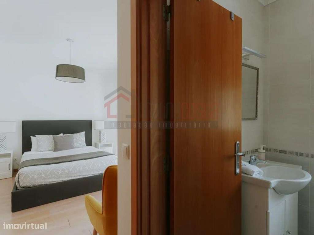 Moradia T3 com Garagem e Logradouro na Atouguia da Baleia-10