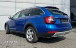 Skoda Octavia Scout 2.0 TDI 4x4 DSG - 13