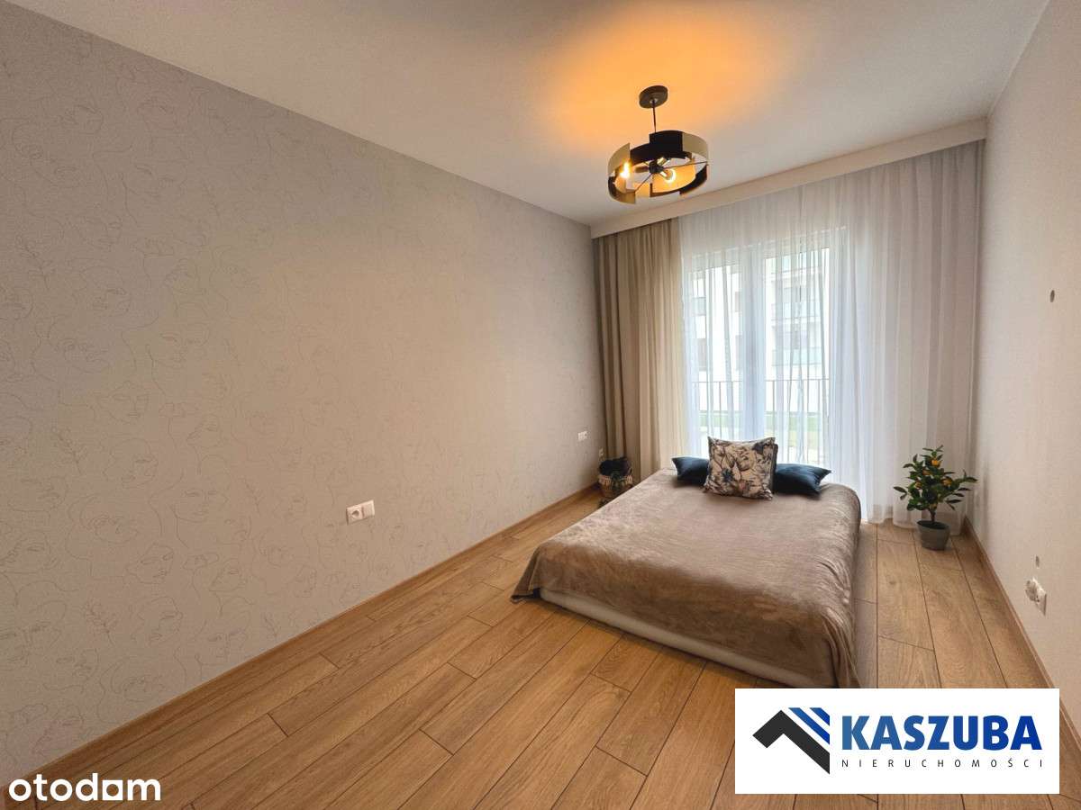 2pok wysoki standard miejsce w hali + komórka-9