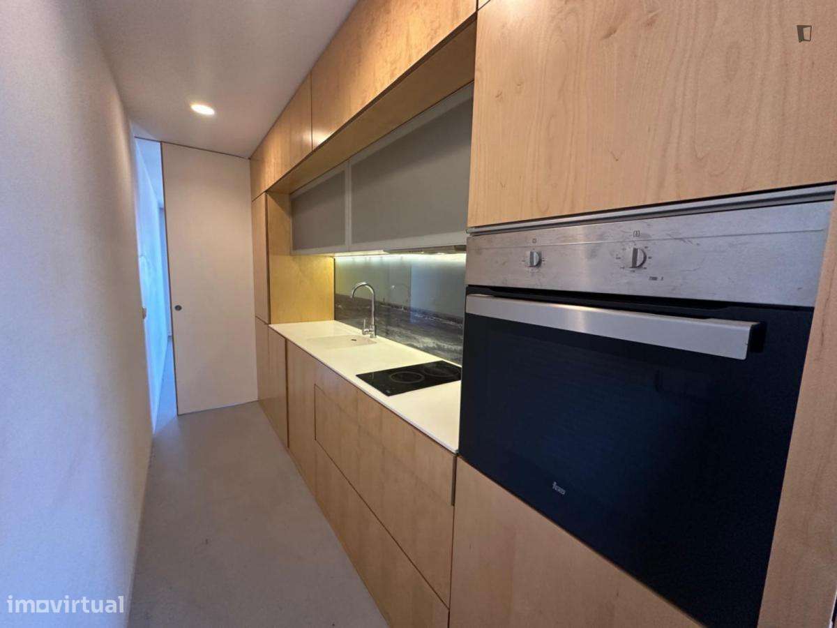 Apartamento com 1 quartos - localizado em Santo Ildefonso Porto - Grande imagem: 3/9