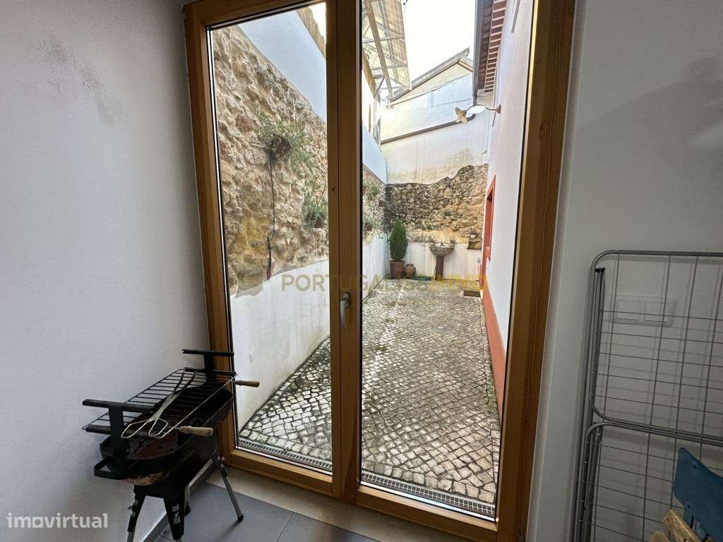 À Venda: Charmosa moradia totalmente renovada.-48