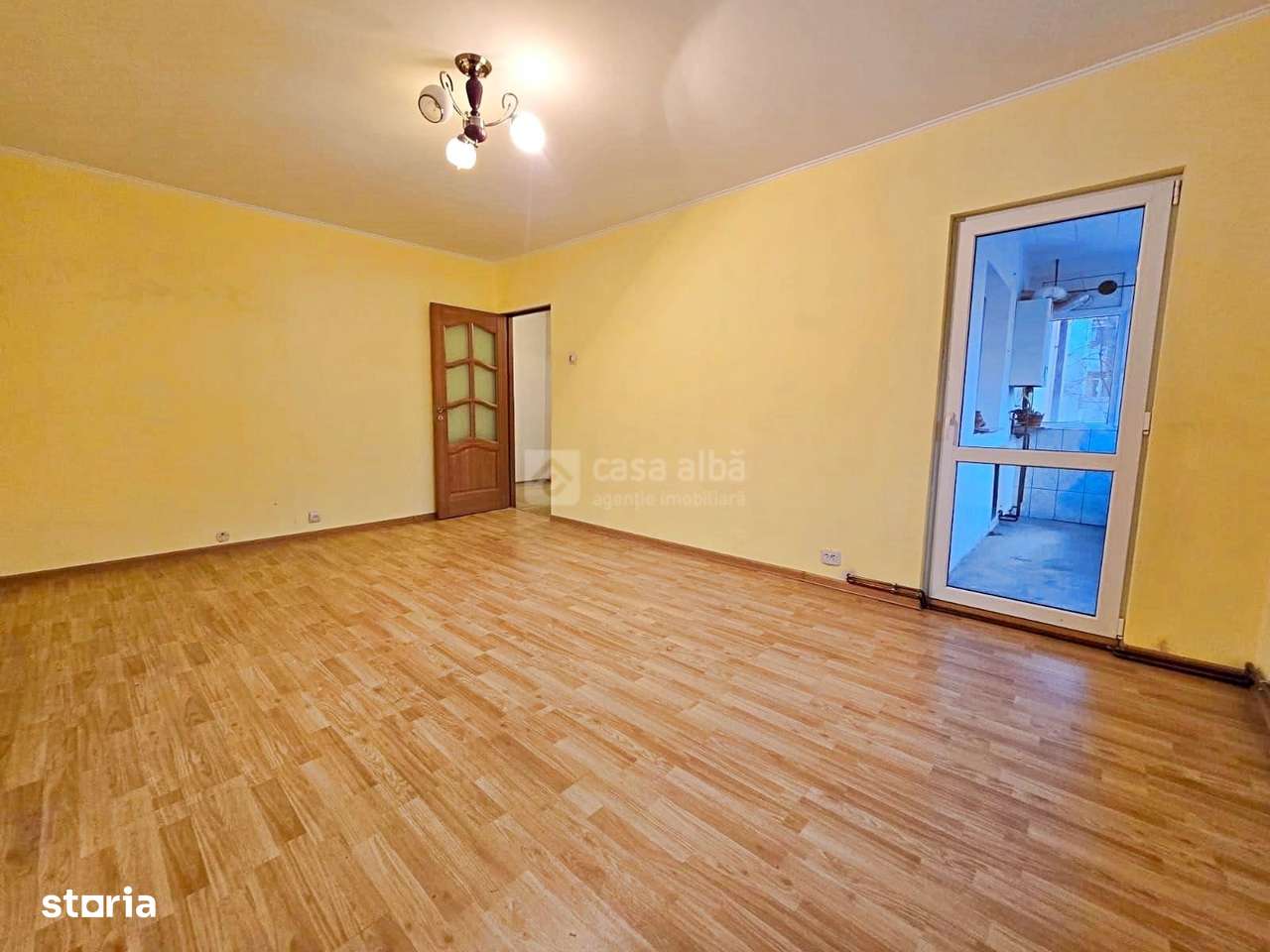 Nicolina - prima statie, 3 camere spatios, disponibil imediat-2