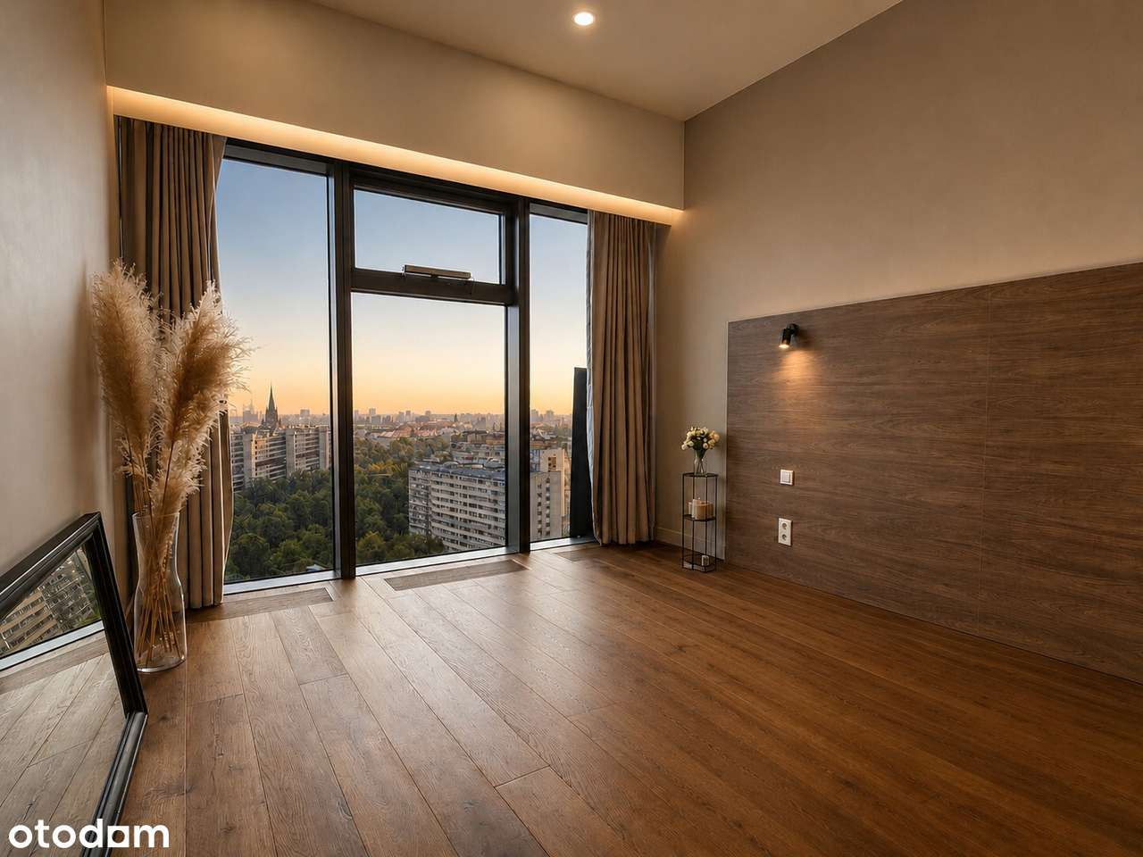 Prestiżowy apartament / lokal usługowy do wynajęcia  Sky Tower 100 m²