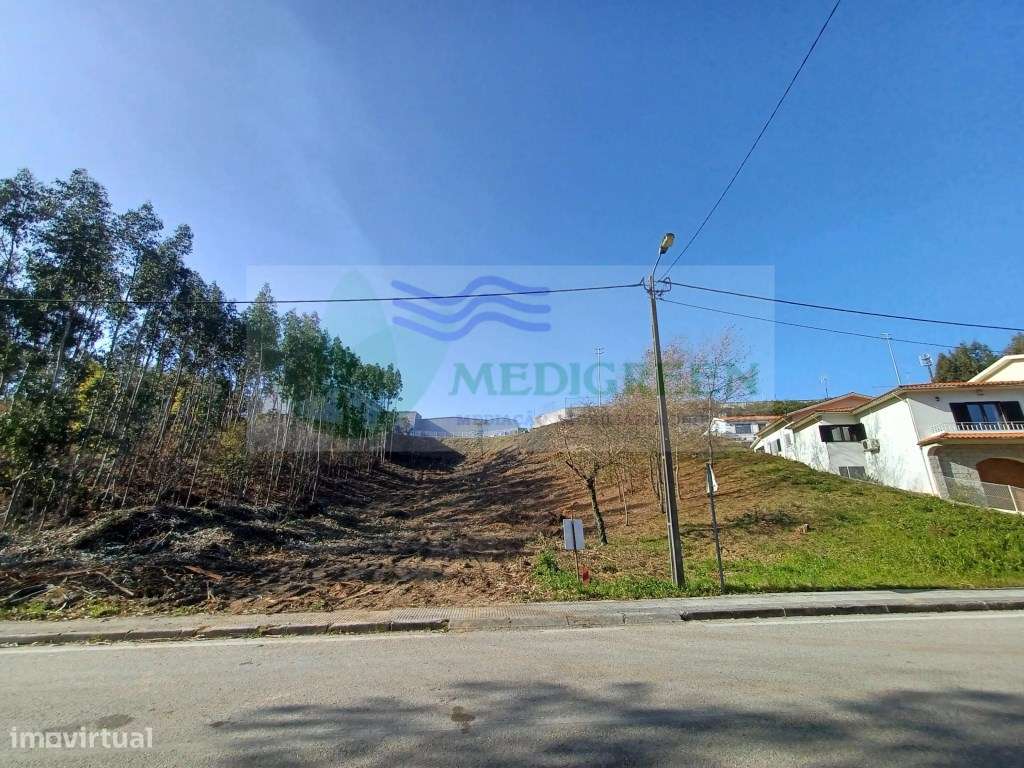 TERRENO COM VIABILIDADE DE CONSTRUÇÃO | PRÓXIMO AO CENTRO DA VILA D... - Grande imagem: 5/13