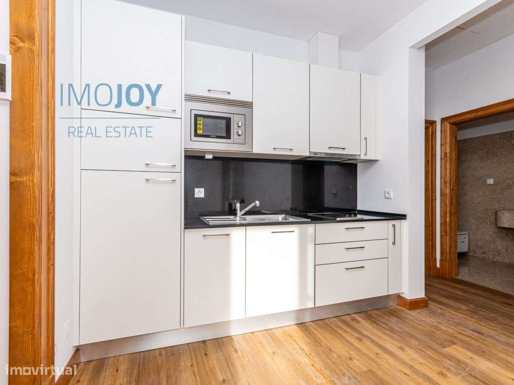 Apartamento T2 recuperado na Baía de Cascais - Grande imagem: 3/19