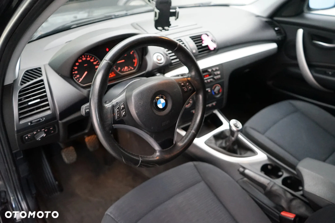 BMW Seria 1 118d Sport Line - 18