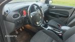 Ford Focus 1.6 16V Titanium - 13