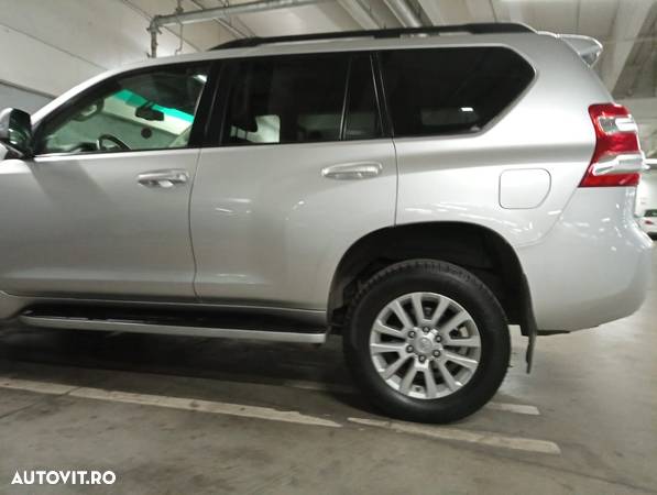 Toyota Land Cruiser 2.8l Turbo D-4D Aut. Luxury - 29