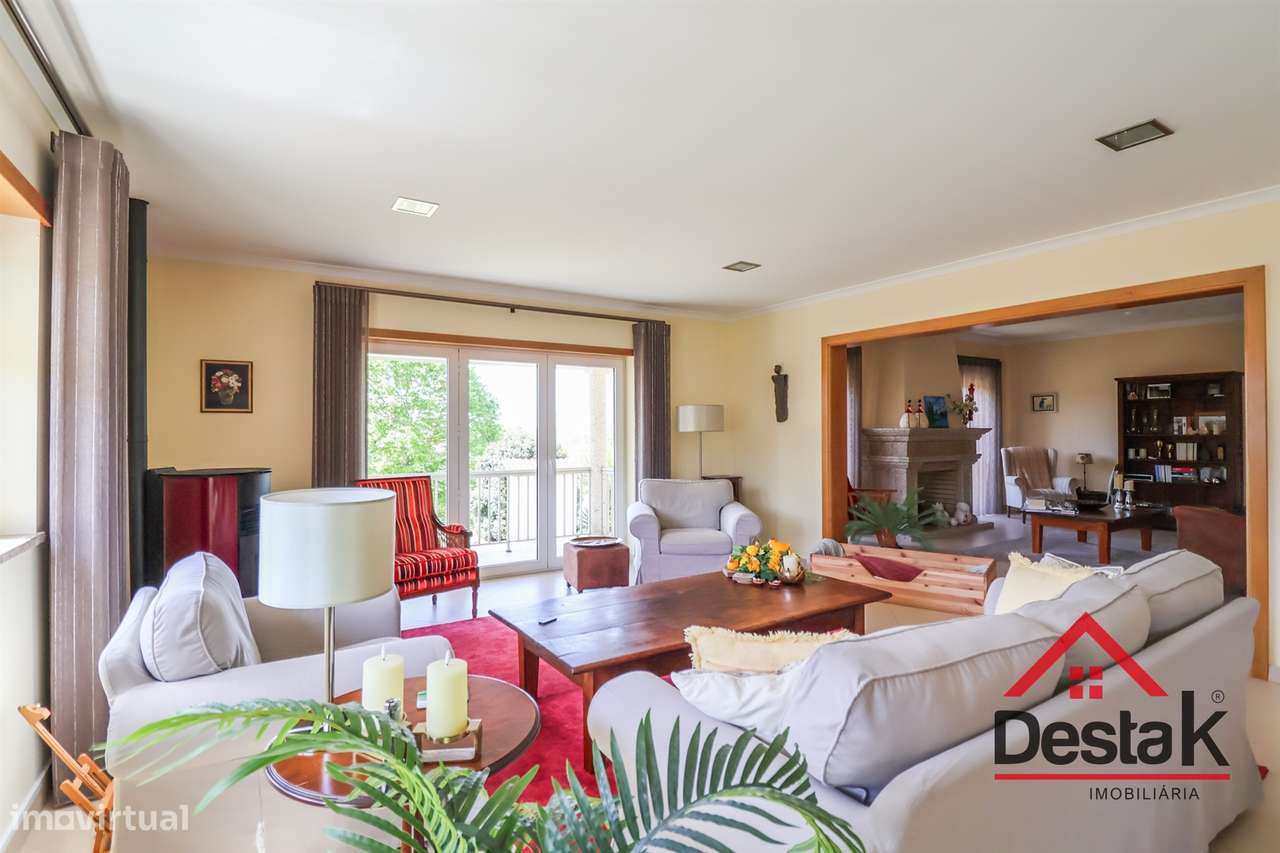 Fantástica Moradia isolada V4 em Lordosa, Viseu-12