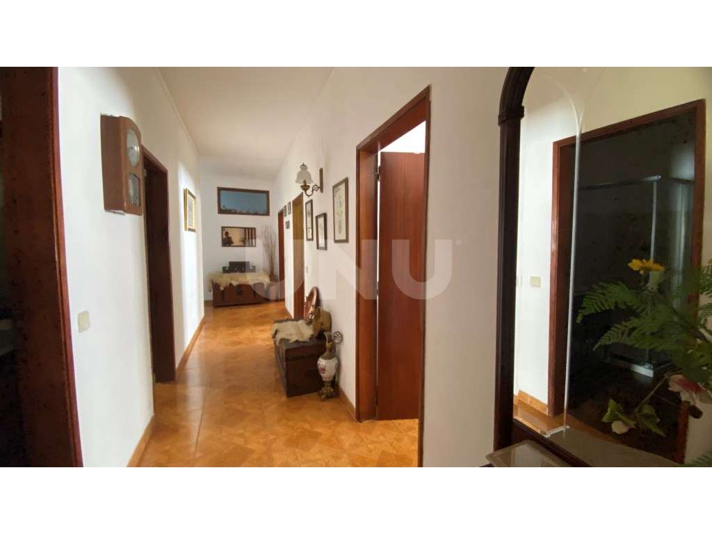 Apartamento T4+1 - Centro da Cidade-1