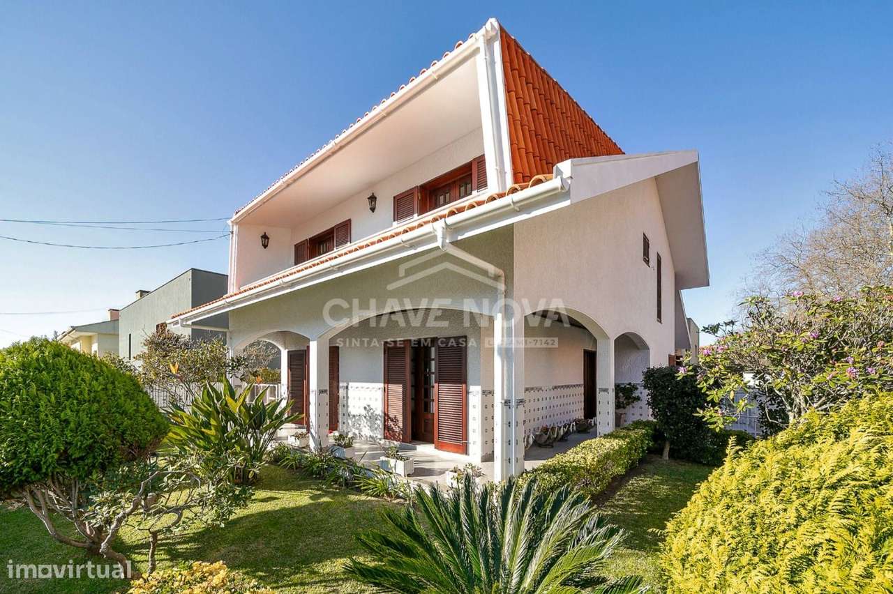 Moradia Isolada T4+1 em Miramar - Grande imagem: 2/18