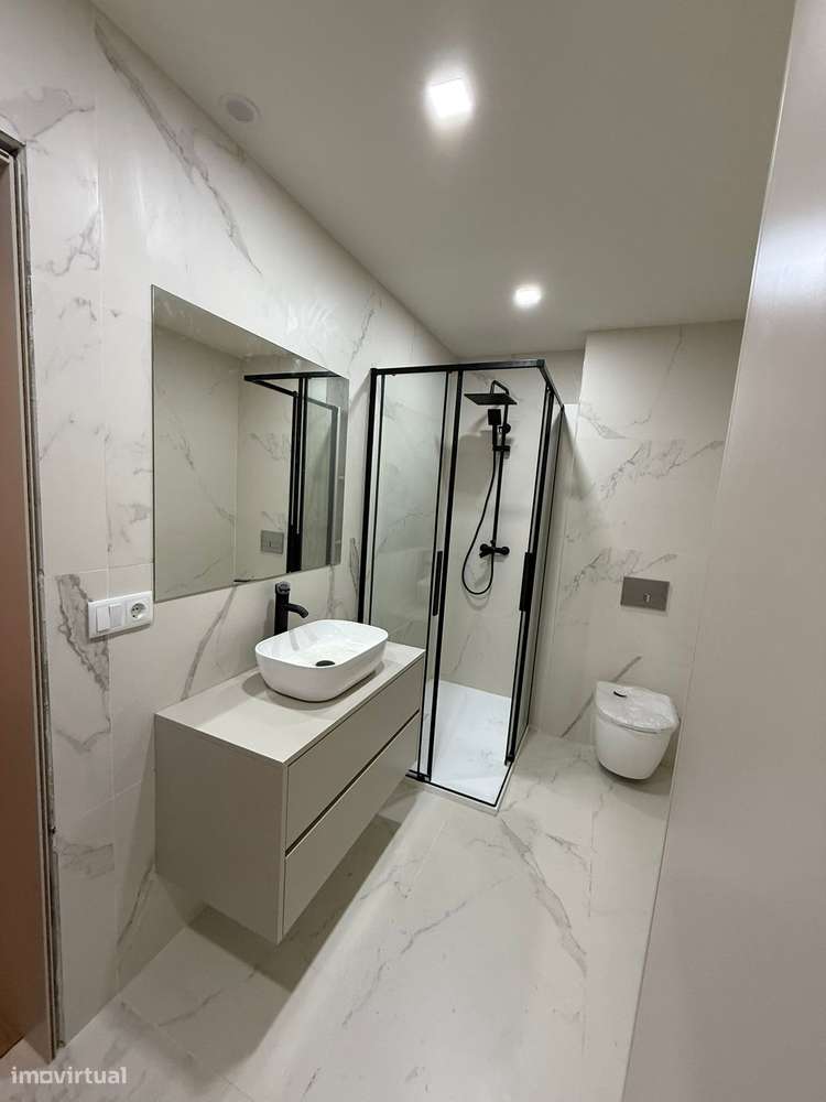 Apartameto t3 novo e moderno a 100 mts da praia-10