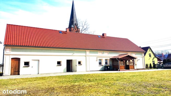 Na sprzedaż piękny dom z dużą działką!-3