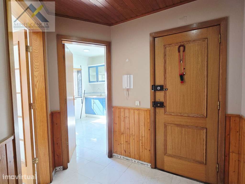 Apartamento T2 no Vale do Cobro em Setúbal-11