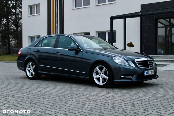 Mercedes-Benz Klasa E 220 CDI BlueEff Avantgarde - 30