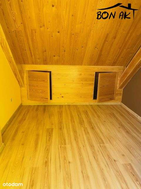 Dom z dużą działką-11