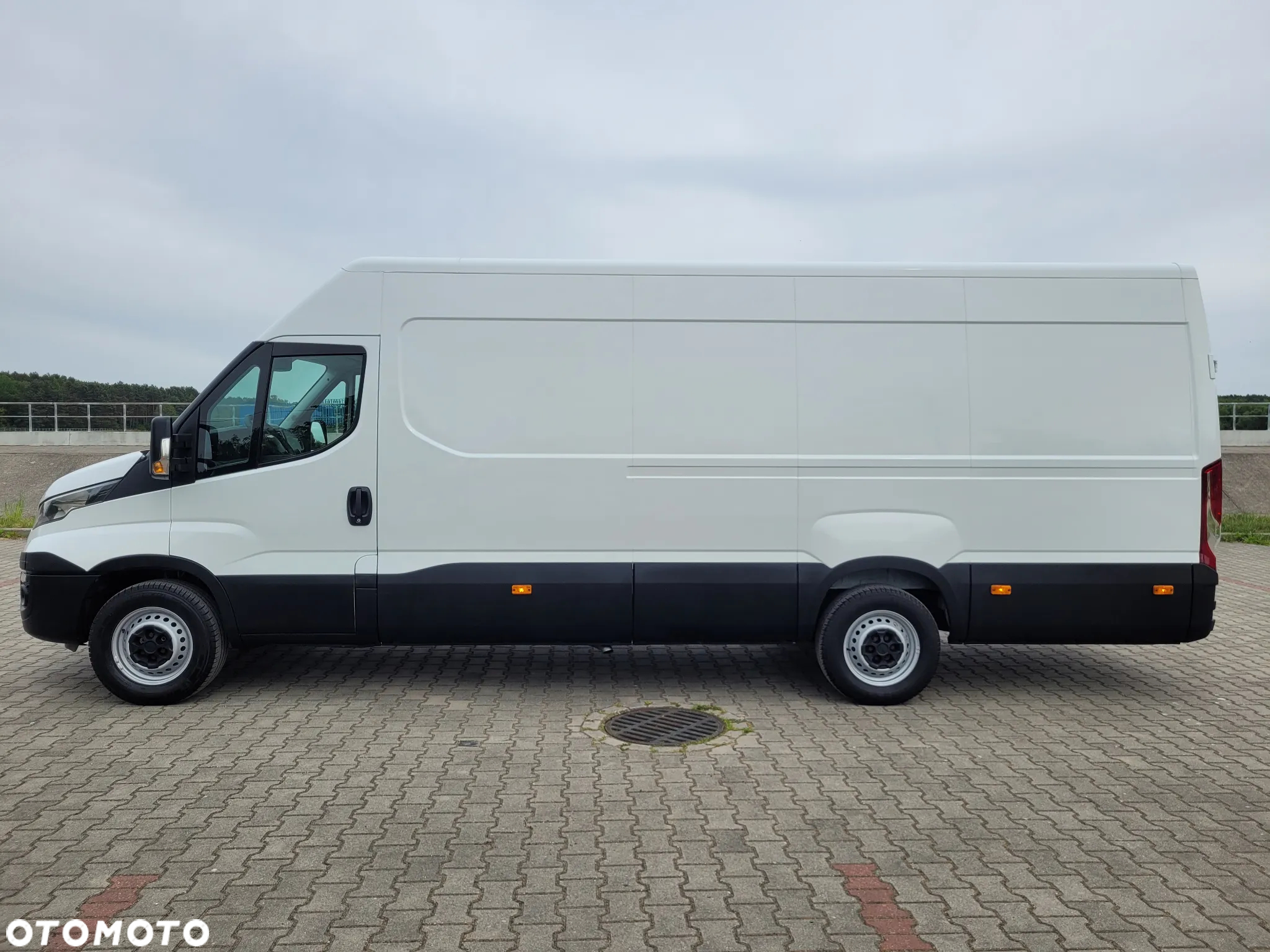 Iveco DAILY 35S13 - 2
