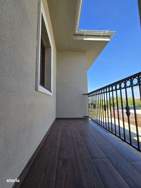 Casa De inchiriat Giroc 4 camere - Imagine principală: 4/8