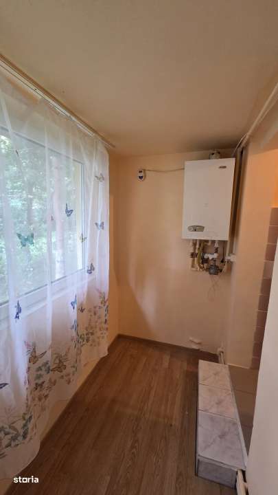 Apartament 2 camere de vanzare – Micro 15, Aleea Ozana - Imagine principală: 2/10