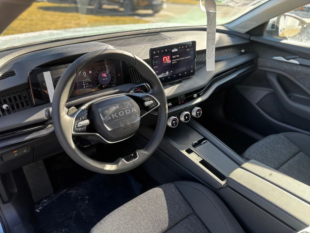 SKODA SUPERB Superb Combi Essence 1,5 TSI m-HEV 150 KM 7-biegowa DSG