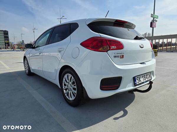 Kia Ceed Cee'd 1.4 CRDi M - 6