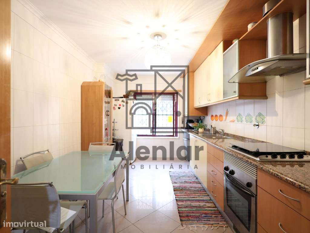 APARTAMENTO T2 em Vila Franca de Xira - Grande imagem: 4/18