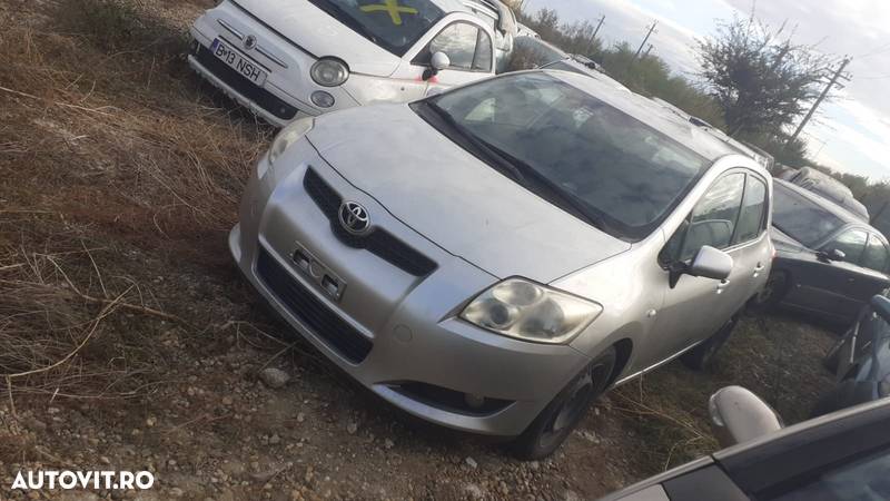 Alternator Toyota Auris 1.6 benzina - 3