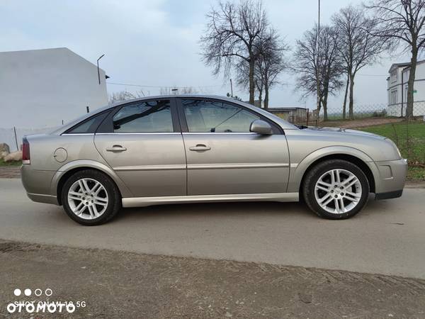 Opel Vectra GTS 2.2 - 13