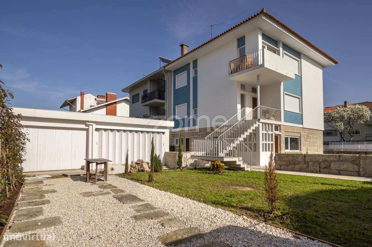 Predio em propriedade total com 3 apartamentos T3 e terreno. - Grande imagem: 3/60