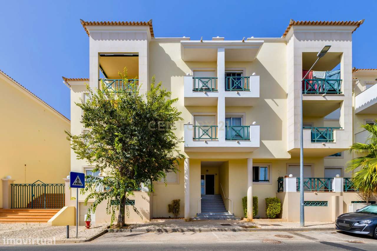 Apartamento Morderno T4 com Vista Mar, Elevador , Garagem e 166 m² em-8