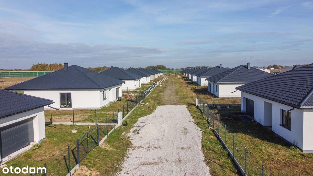 Nowy parterowy dom stan deweloperski 4 pokoje garaż-12