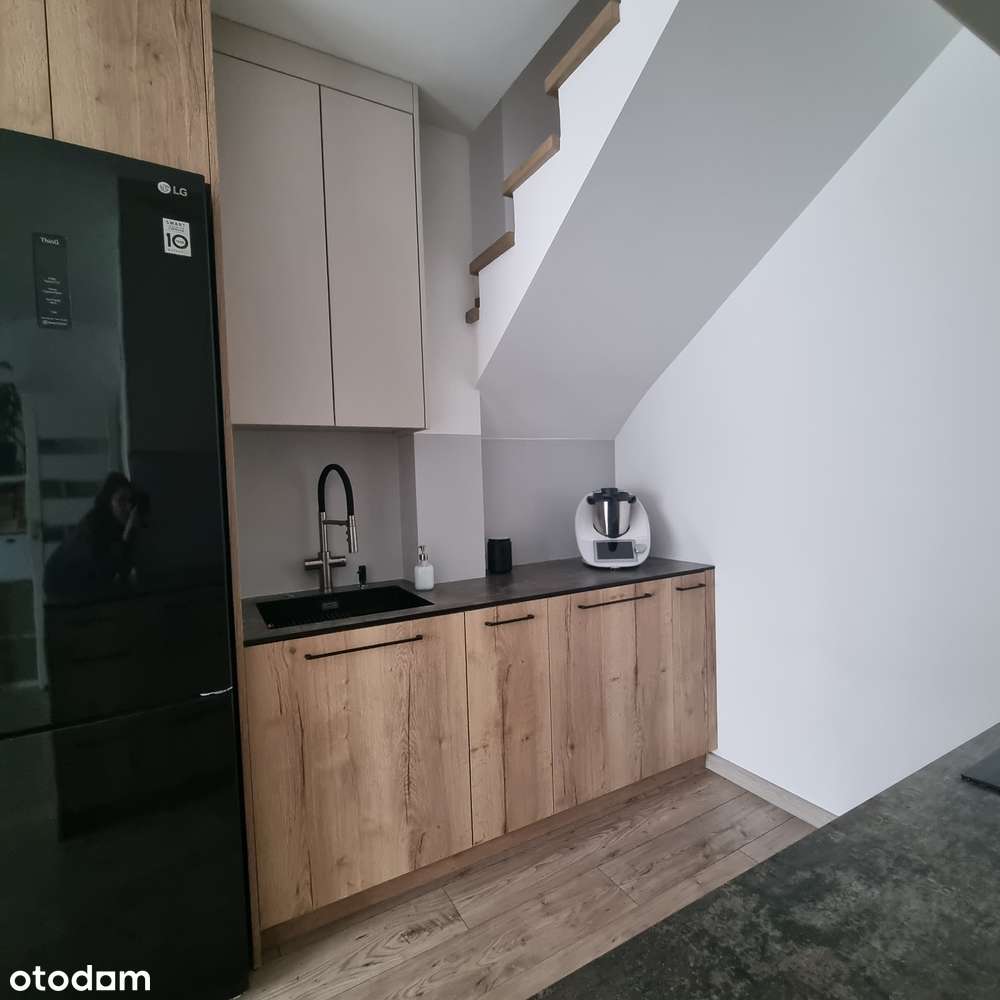 Wyjątkowy szeregowiec w Bninie, gotowy do zamieszkania, 4  pokoje-4