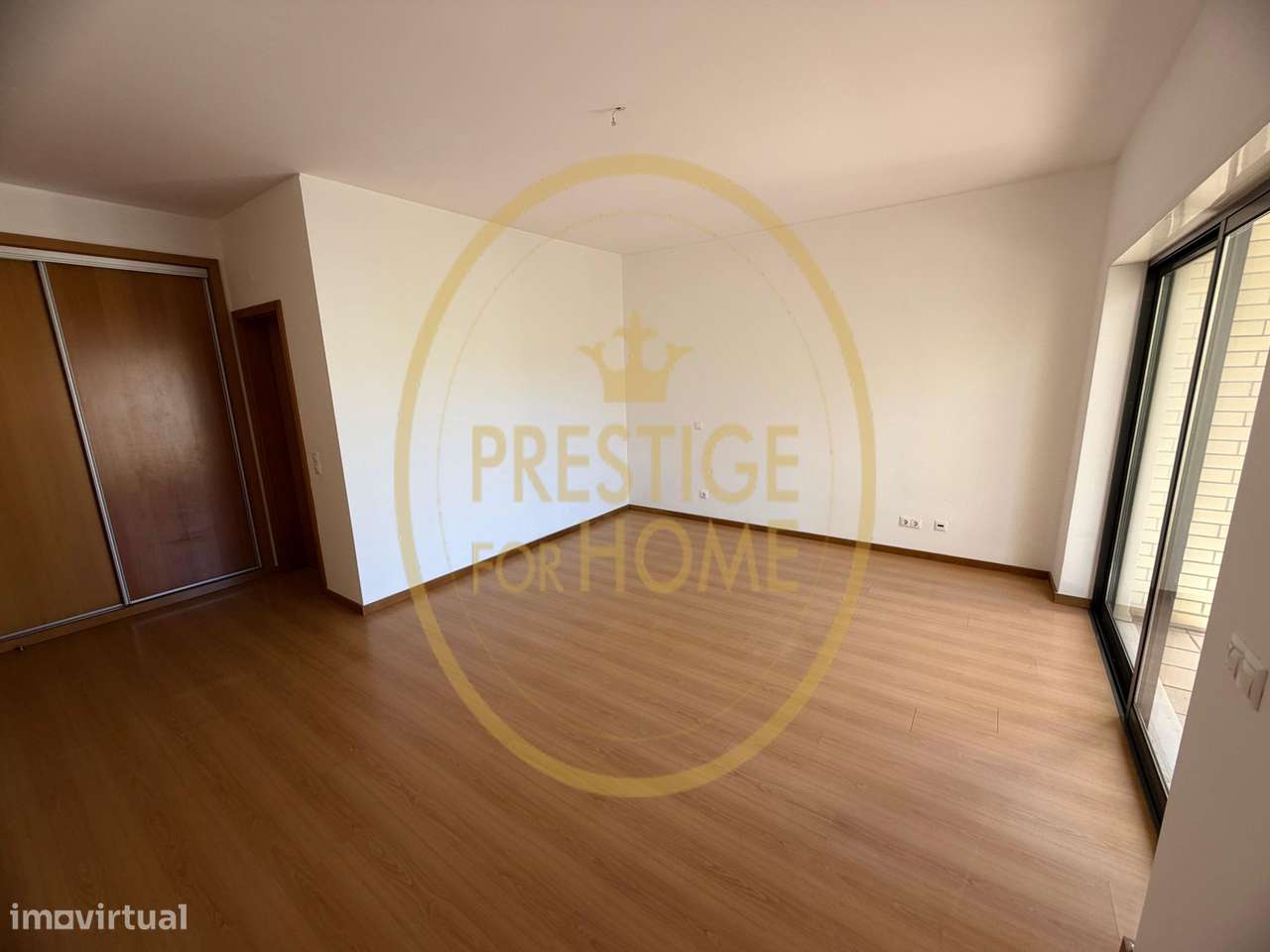 Moradia T5 com Piscina e Garagem Fechada em Condomínio Privado – Boliq-37