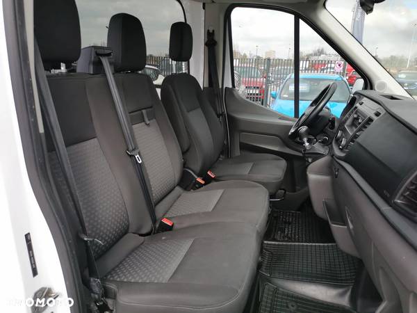 Ford Transit - 26