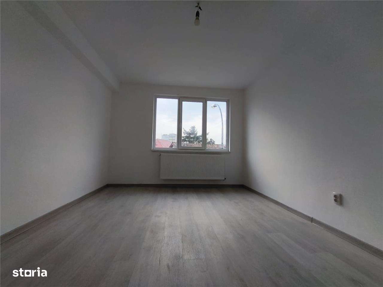 Apartament 2 Camere Et 2 Semicentral Renovat-2