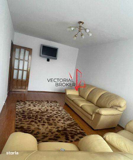 Inchiriere Apartament 3 camere, Cernauti,curat,mobilat - Imagine principală: 2/8