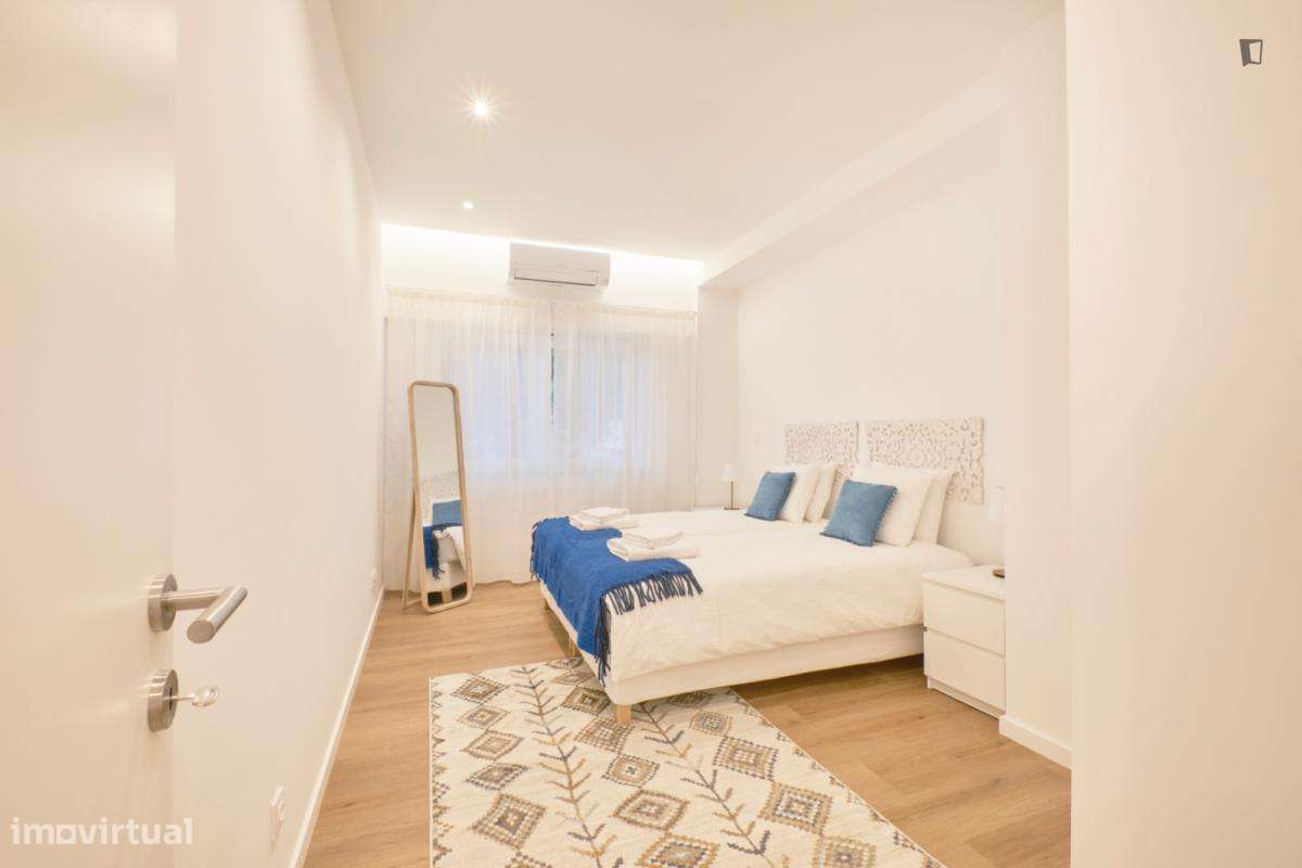 Apartamento com 1 quartos - localizado em Restelo Lisbon - Grande imagem: 3/10