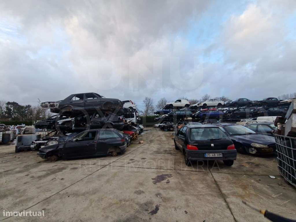 ARMAZÉM INDUSTRIAL DE RECICLAGEM - VILA NOVA DE CERVEIRA - Grande imagem: 3/11