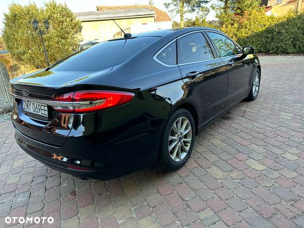 Ford Fusion - 5