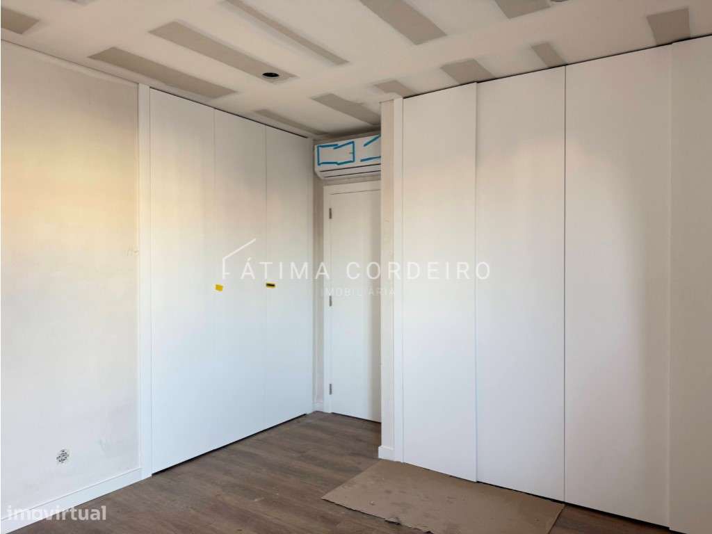 T2 com terraço de 71m2 e arrecadação-10