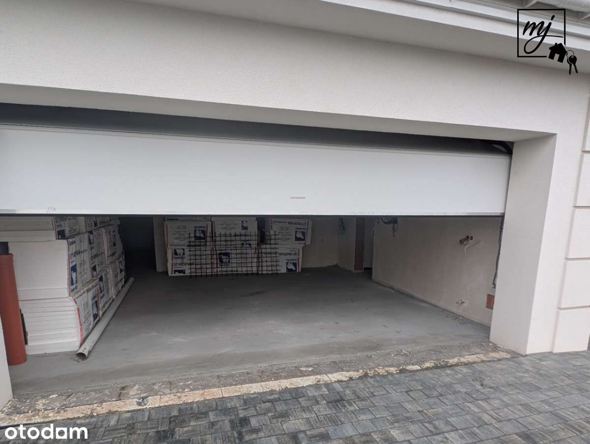 Przestronny dom wolnostojący z dużą działką-19