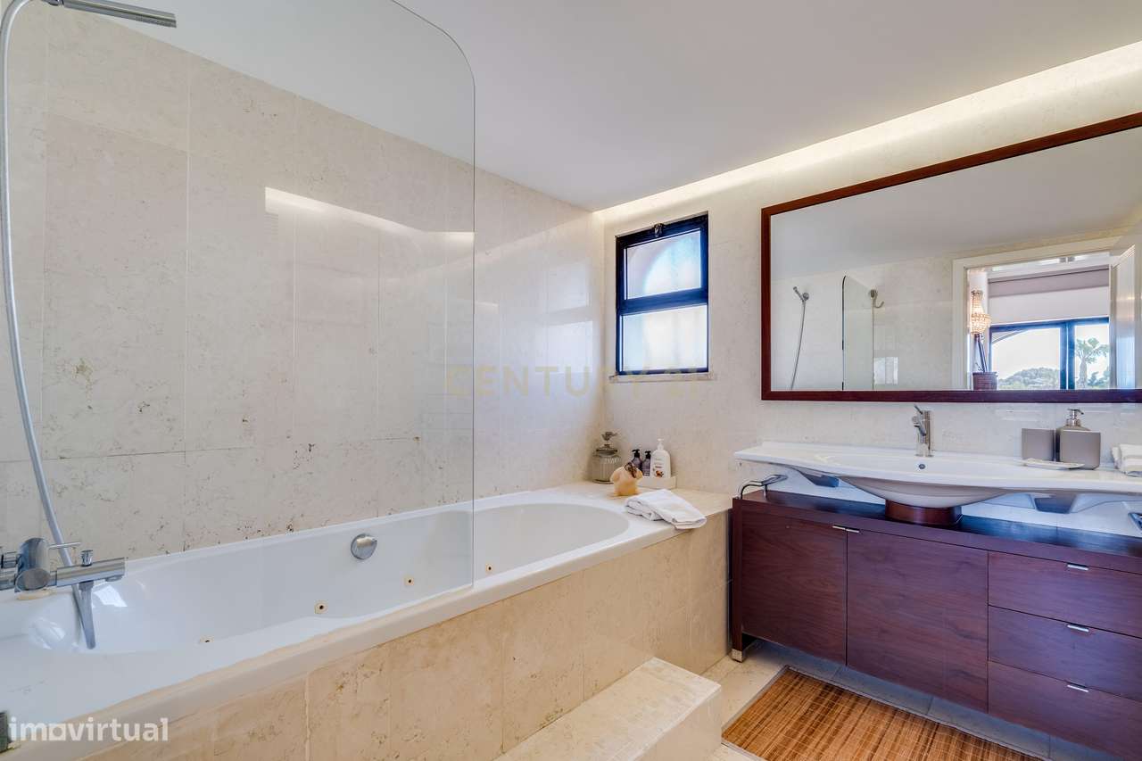 Moradia com Vista Mar e Piscina em Alvor, a curta distância da praia e-37