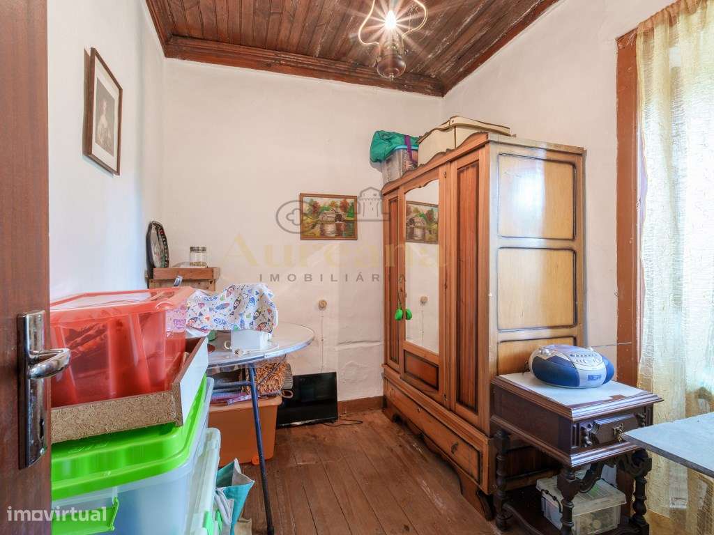 Moradia T2 de Traça Tradicional Portuguesa | Próxima do Centro de F...-5