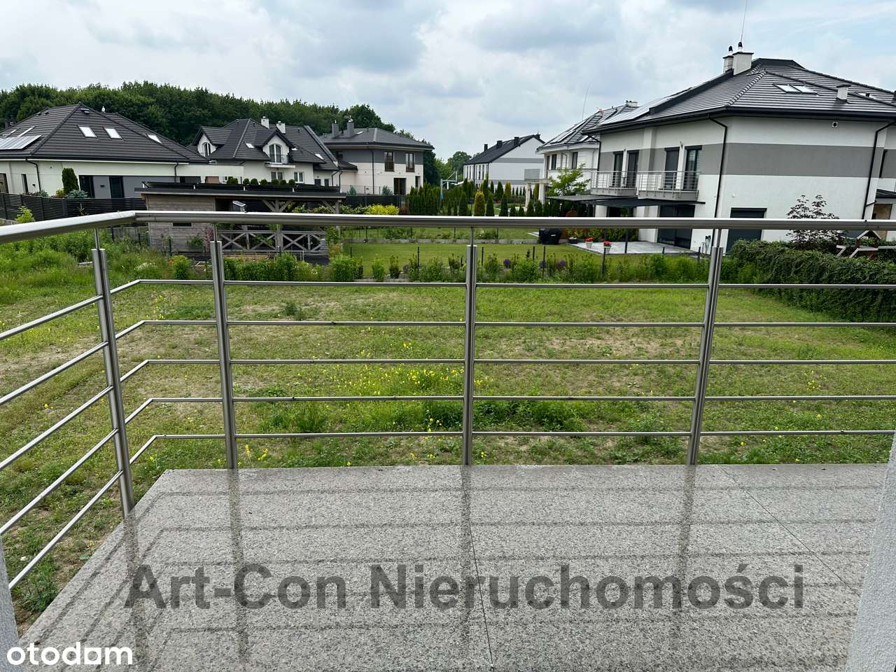 Bliźniak 160m2 + poddasze 40m2 + działka 554m2-9